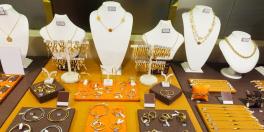 ANAF VINDE BIJUTERII – Fiscul a scos la licitatie zeci de bijuterii, la un pret de pornire de peste 850.000 lei (Lista)
