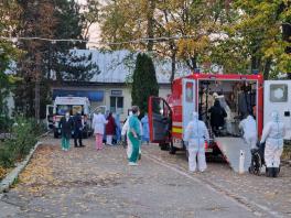 PLANUL ROSU, ACTIVAT LA SPITALUL TARGU CARBUNESTI – Pacientii COVID, ventilati manual dupa ce instalatia de oxigen s-a stricat