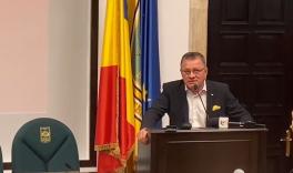 RETEAUA NATIONALA DE PRODUSE ROMANESTI – Ministrul Agriculturii Adrian Oros face marele anunt: "Ne dorim sa colectam, sa depozitam si sa distribuim produse romanesti. Depozitele regionale vor avea si rolul de rezerve strategice"