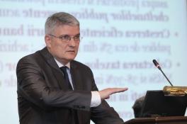 SE CER MASURI MAI DURE DE AUSTERITATE – Presedintele Consiliului Fiscal, Daniel Daianu, comenteaza pachetul de masuri fiscal-bugetare adoptat de Guvern: "Romania trebuia sa schimbe macazul. Este un pachet insuficient”