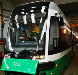 TRAMVAIE DE PESTE 2 MILIOANE EURO BUCATA IN ROMANIA - Cum arata si cine va calatori cu  ele