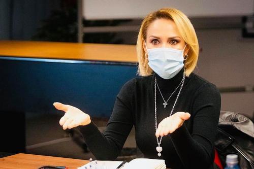 ALOCATIILE COPIILOR - Gabriela Firea torpileaza Dreapta unita: "Scadere a alocatiilor de 80%"