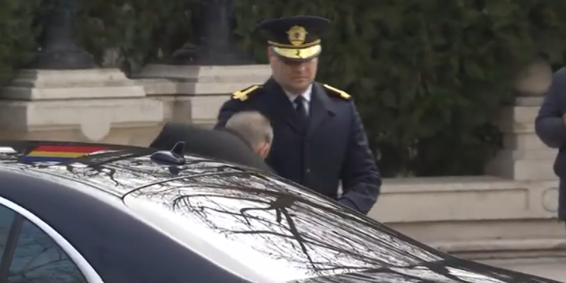 Klaus Iohannis a plecat de la Cotroceni (Video)