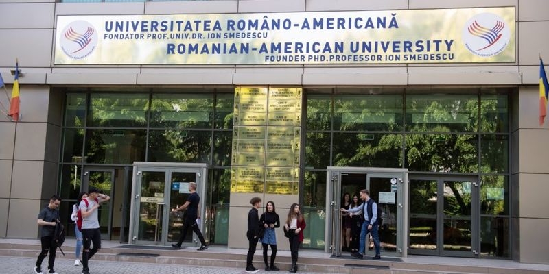 Universitatea Romano-Americana: parteneriat cu mediul de afaceri si o noua metoda de admitere