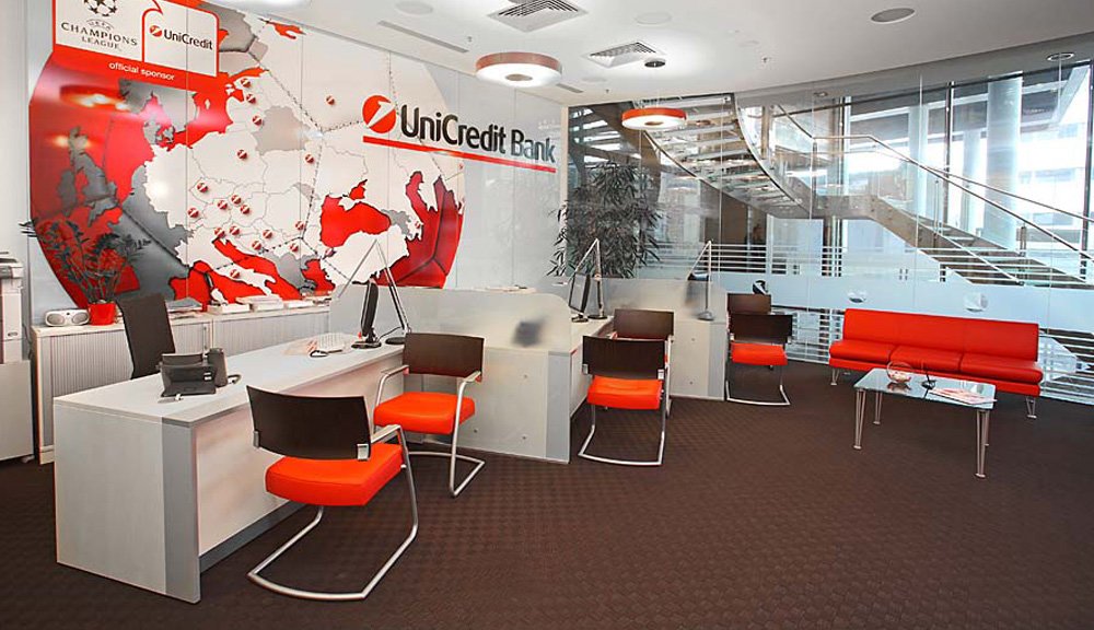 UniCredit Bank a depasit alte banci.