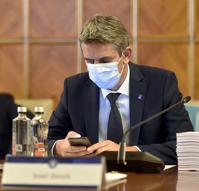 Guvernul modifica legea pensiilor