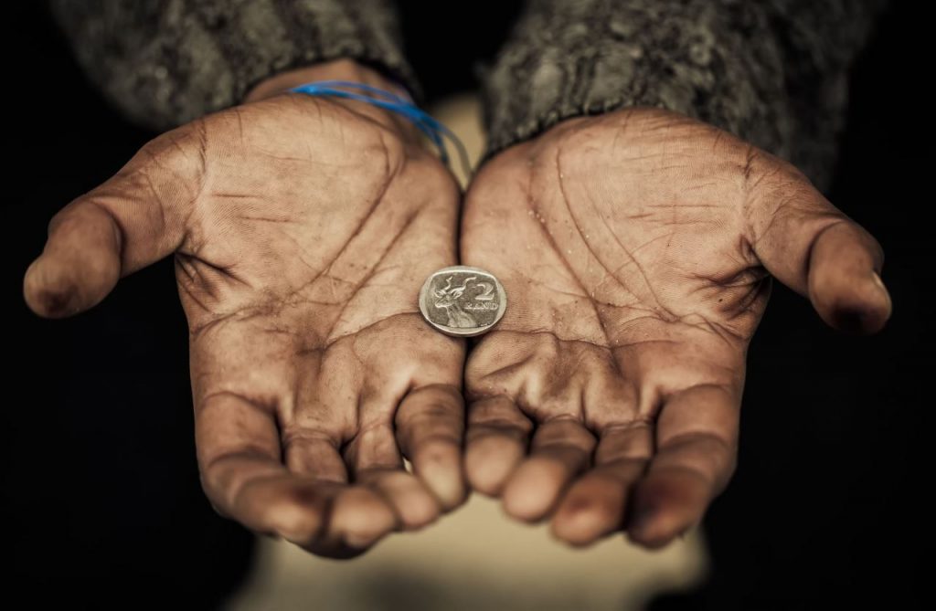 austeritate saracie ban moneda